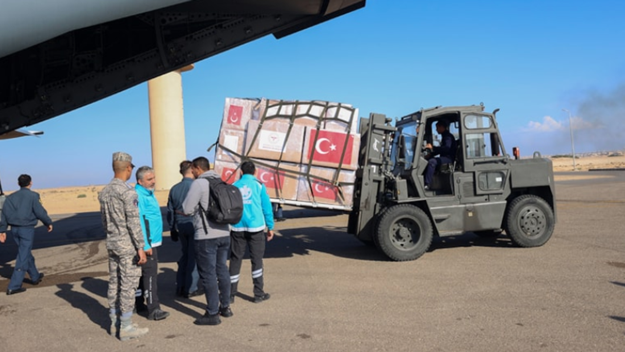 Türkiye'den Gazze'ye 1.5 ton tıbbi yardım!