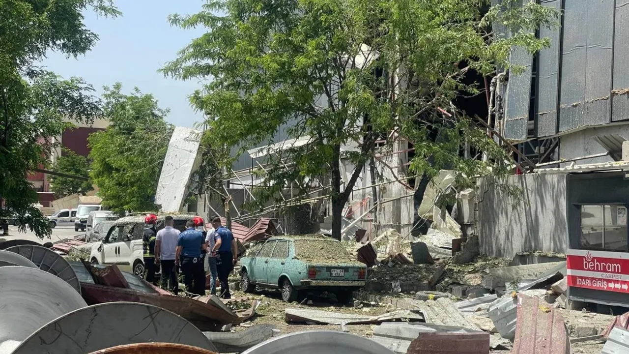 Gaziantep'te halı fabrikasında korkutan patlama: 7 yaralı