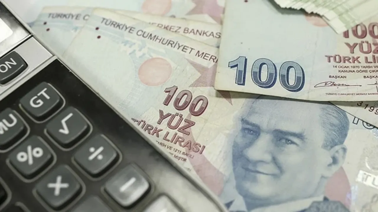 Kamuda 600 bin kamu işçisini ilgilendiren zam protokolü imzalandı