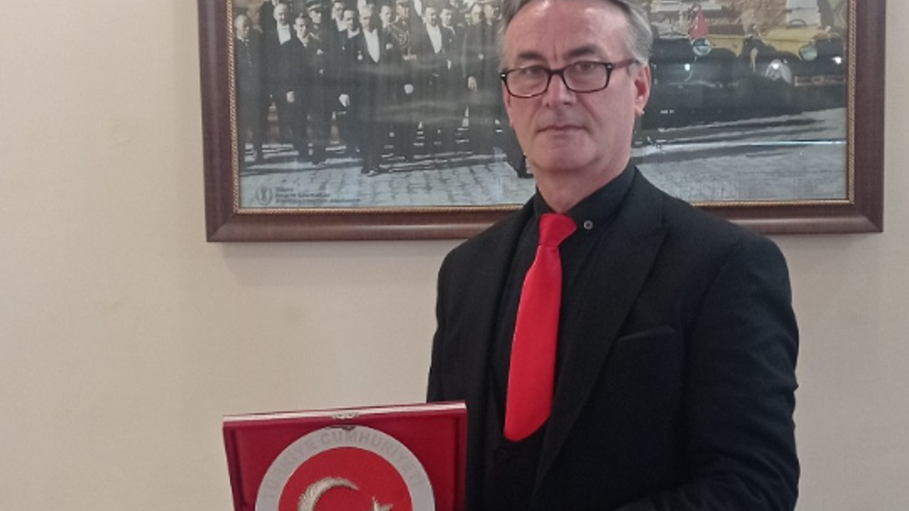 CHP Of’ta ‘Değişim’ rüzgarı: Ahmet Korkmaz İlçe Başkanlığına adaylığını açıkladı!