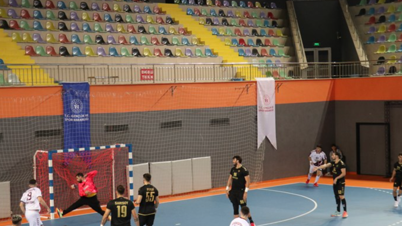 Trabzon Büyükşehir Belediyespor: 34 - Güneysuspor: 32