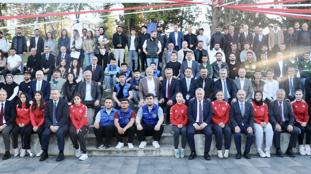 Bakan Bak, Trabzon Üniversitesinde konuştu!