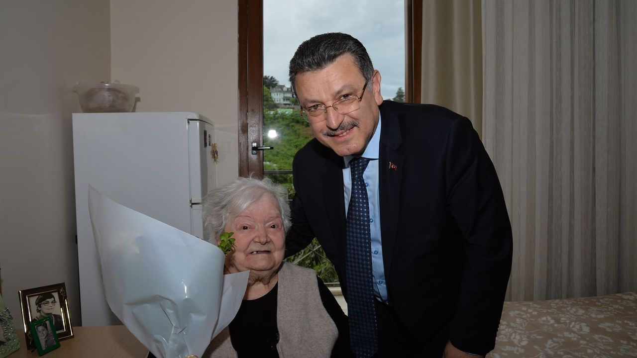 Başkan Genç'ten Anneler Günü mesajı...