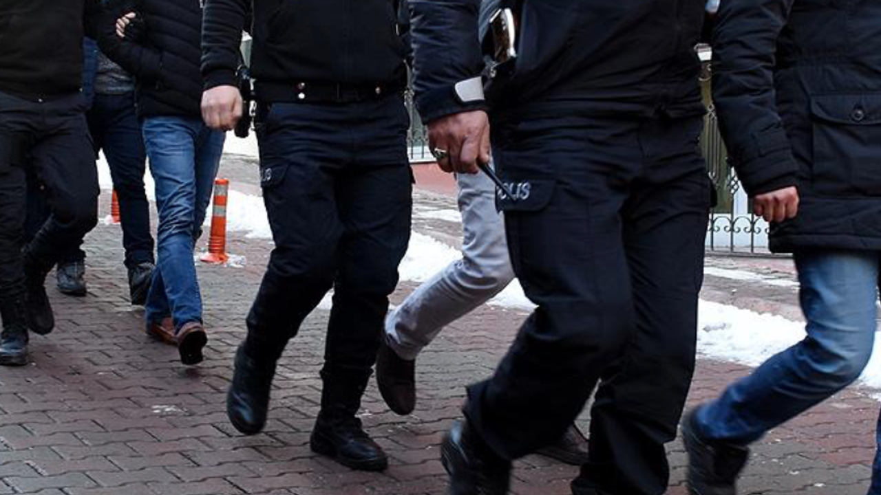 Ünlülere yönelik uyuşturucu operasyonu! 22 gözaltı