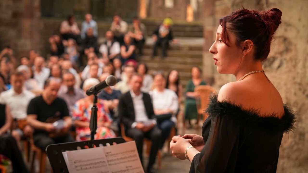 Kızlar Manastırı'nda opera yankıları