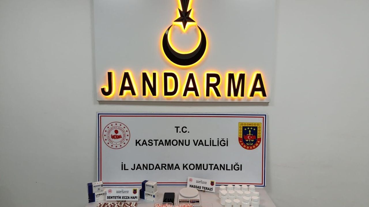 Kastamonu'da uyuşturucu haplarla yakalanan şüpheli gözaltına alındı
