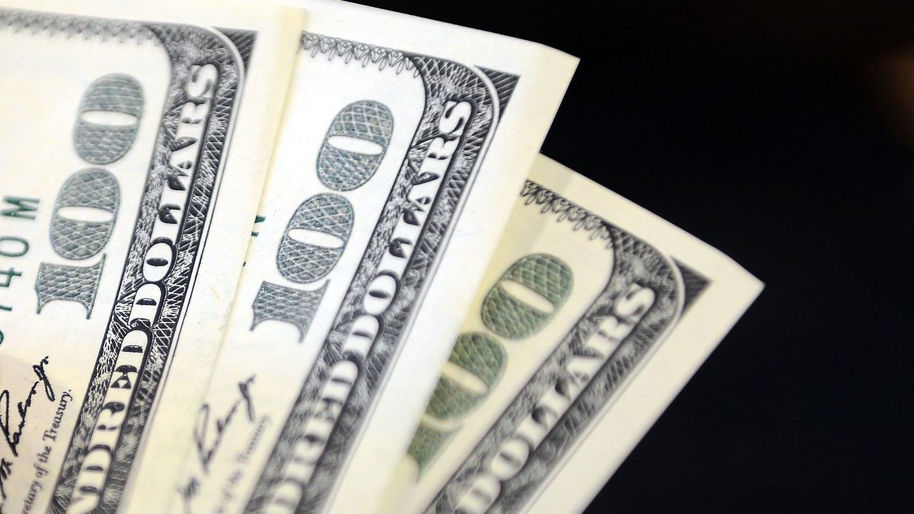 Piyasalar açıldı: Dolar ve euroda son durum