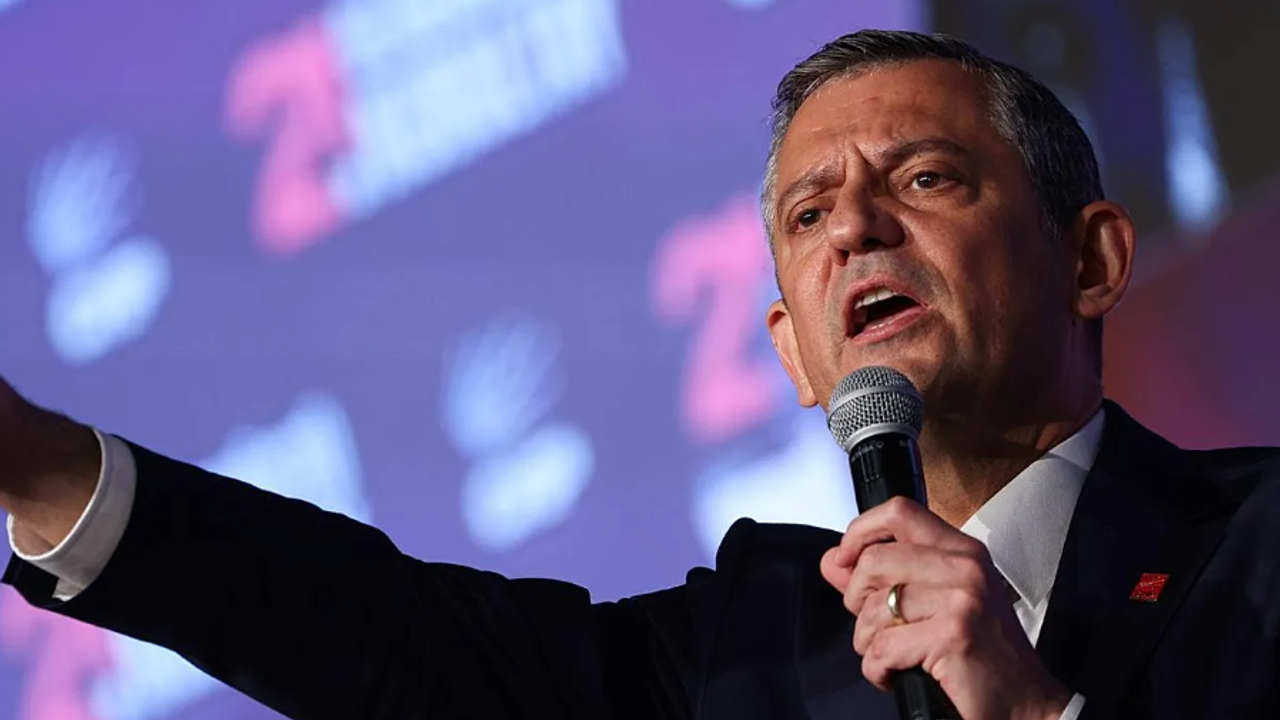 Özel’den dikkat çeken vaat! Ev kadınlarına emeklilik yolu
