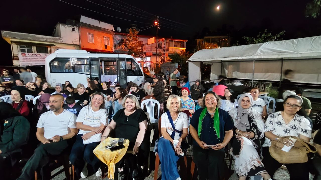 Arsin’de açık hava sineması keyfi!