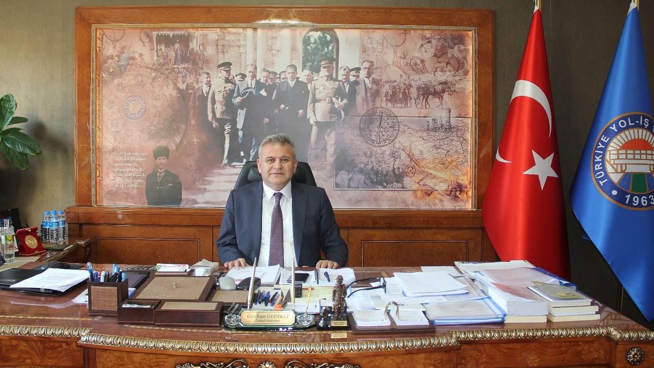 Gökhan Gedikli’den Mevlid Kandili mesajı: “Hayırlara vesile olmasını temenni ediyorum”