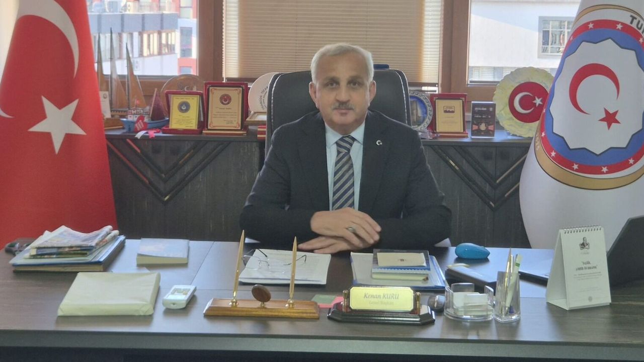 Kenan Kuru’dan 30 Ağustos mesajı: “Türk milletinin yükselen zaferi 104. yılında”