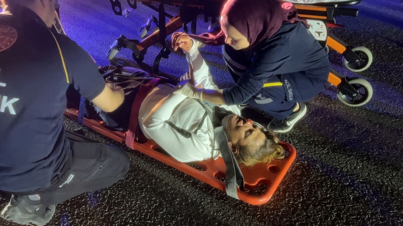 Mudanya'da feci kaza: Karı koca ağır yaralandı