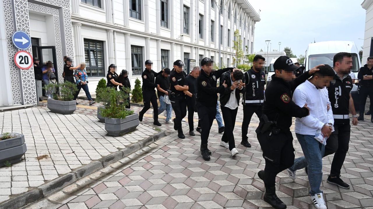'Sokaklar Güvende' operasyonunda hedeflenen 14 şüpheli yakalandı: 7 tutuklama