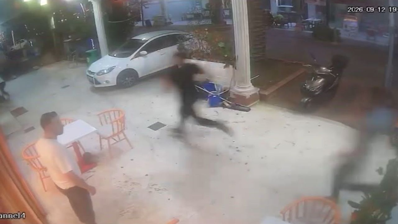 Gürültü tartışması sopalı kavgayla bitti: O anlar kamerada