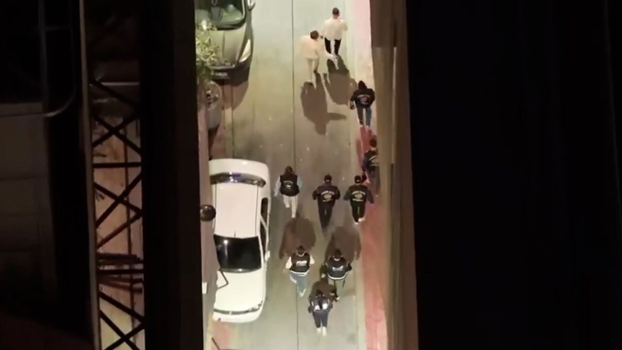 Fuhuş pazarlığı havadan tespit edildi: 27 gözaltı