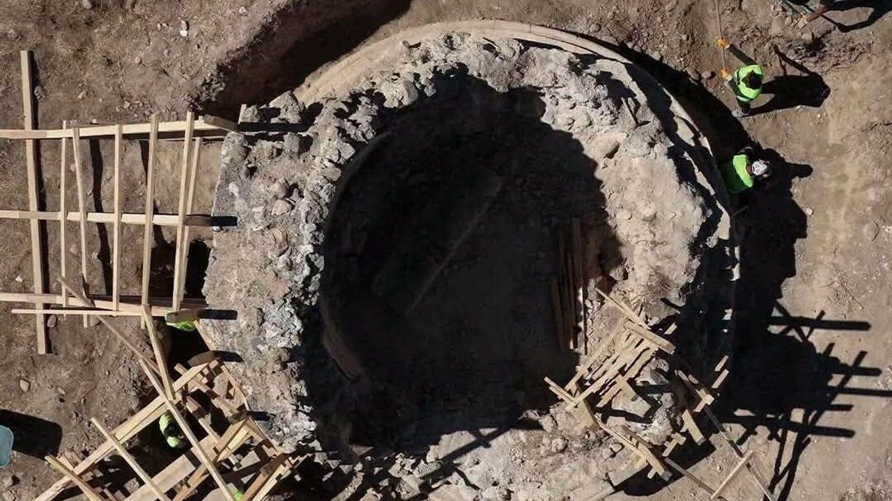 Tarihi Sultan Melik Türbesi'nde restorasyon çalışması başlatıldı