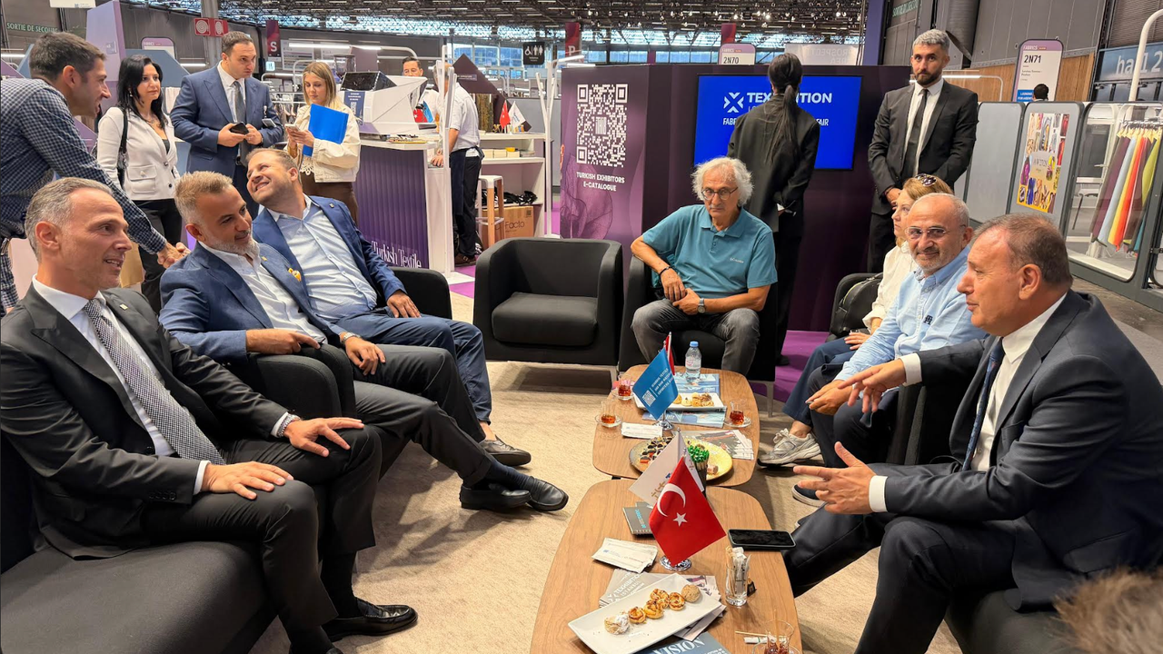 Doğu Karadeniz tekstil ve ayakkabı firmaları Paris’te küresel sektörle buluştu