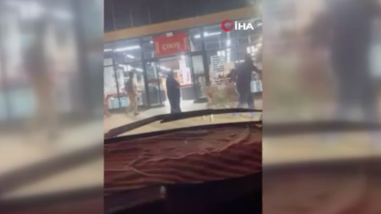 Ankara’da markette silahlı kavga kamerada