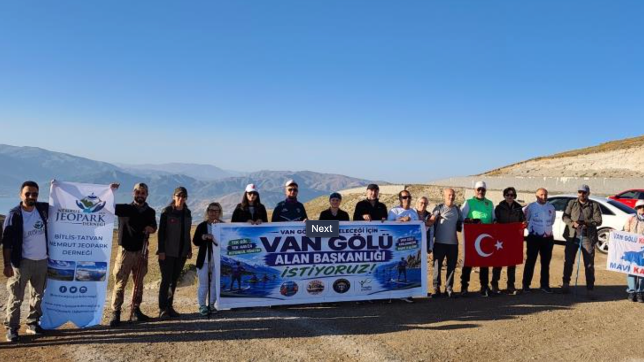 Nemrut Kalderası'nda 30 kilometrelik dev doğa yürüyüşü yapıldı