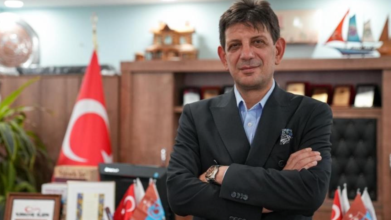 TFF'den Trabzonlular Federasyonu Genel Başkanı İsmail Turgut Öksüz'e ödül