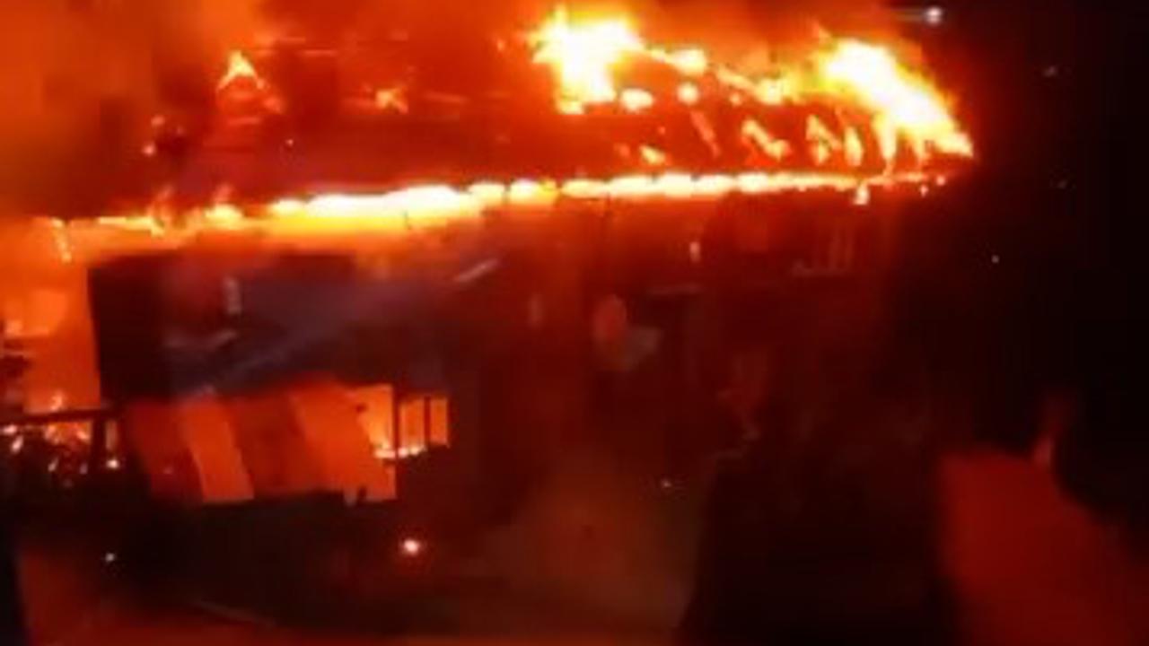 Rize’de ev yangını mahallelinin müdahalesiyle söndürüldü
