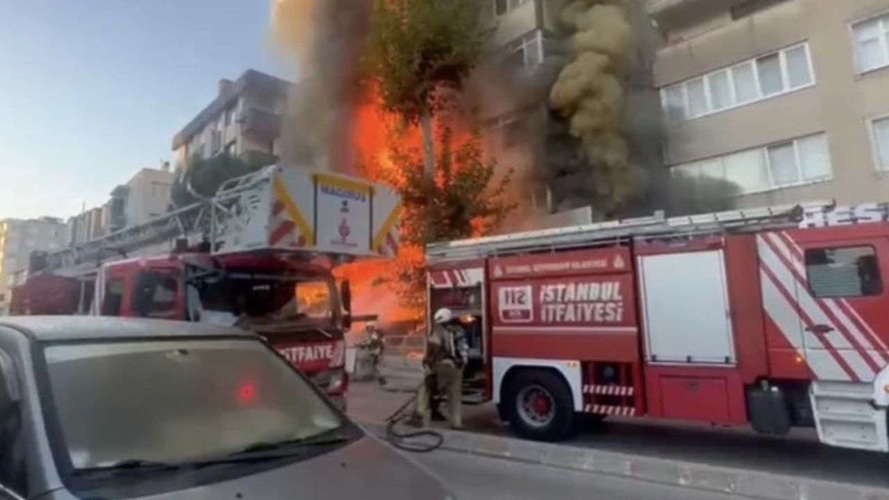 Kartal'da alev alev yanan market kullanılamaz hale geldi