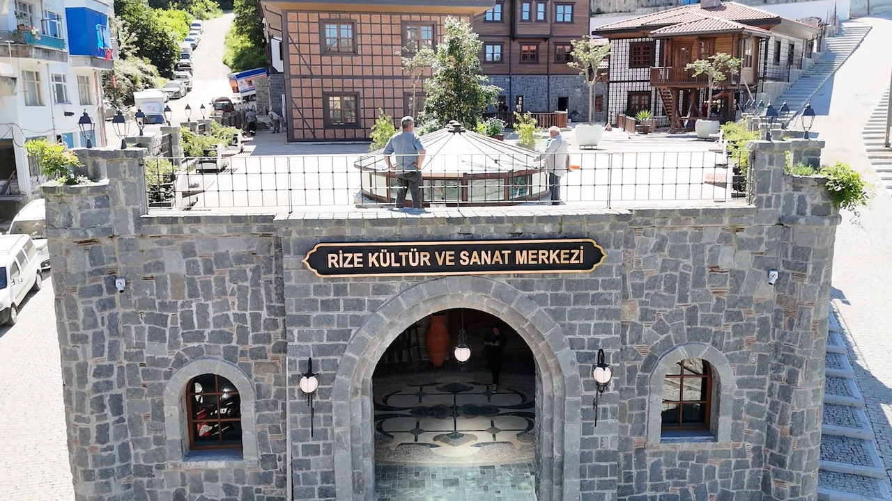 Rize’nin kadim kültürü ve sanatı tek bir çatı altında buluştu