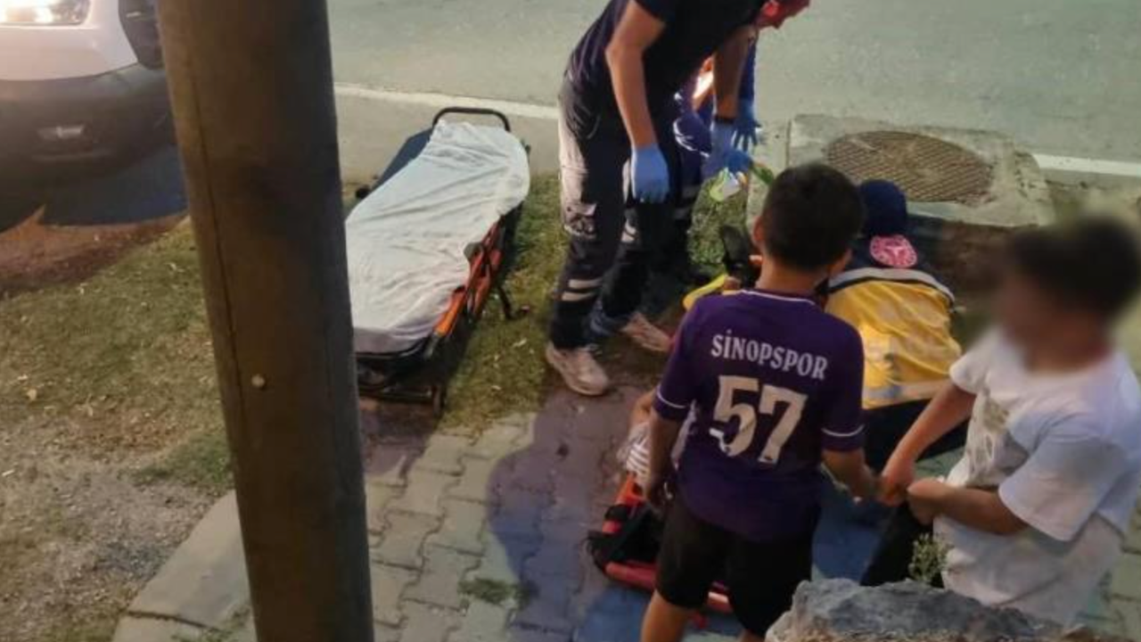 Sinop'ta üst geçit merdiveninden düşen çocuk yaralandı