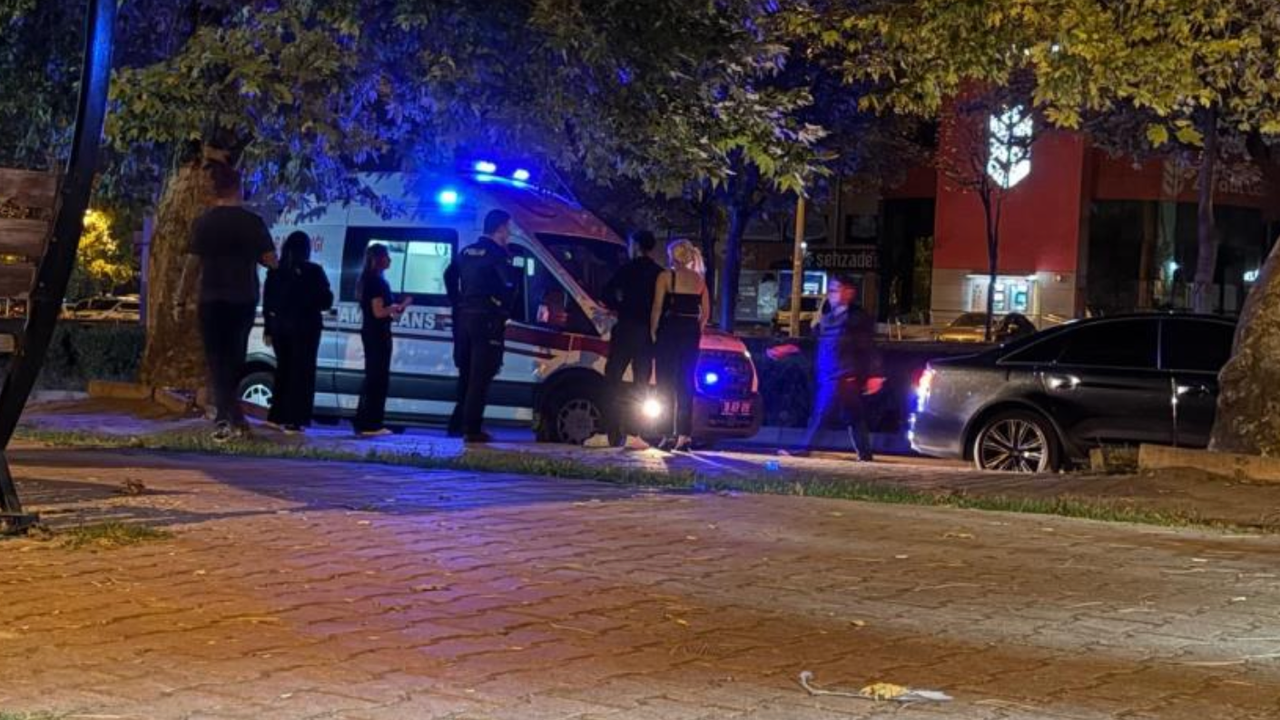 Trafikte yan bakma kavgasında kan aktı