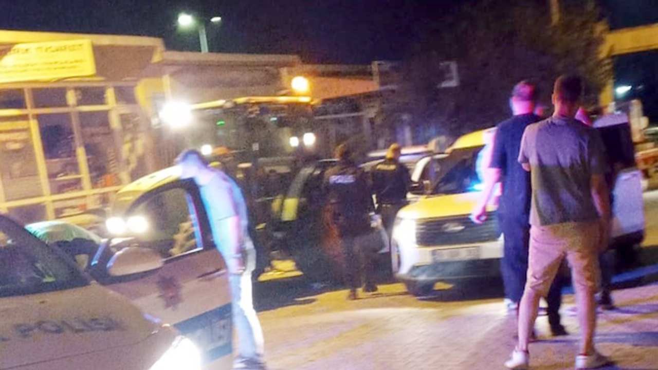 Tekirdağ'da hareketli dakikalar: Kaçan traktör sürücüsü polis aracına çarparak yakalandı