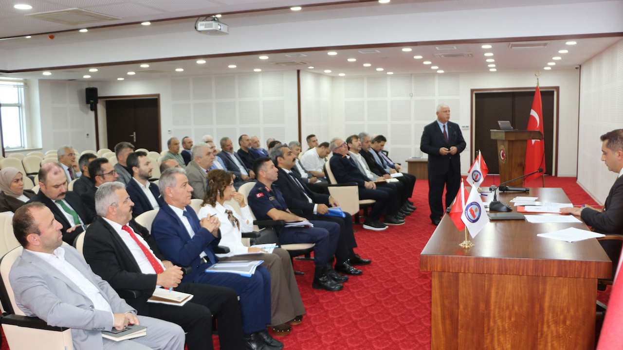 Trabzon'da okul güvenliği için alınacak tedbirler görüşüldü
