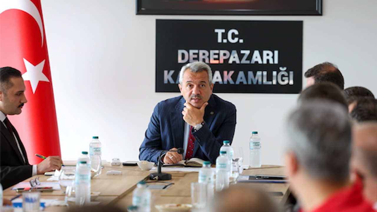 Rize'nin ilçelerinde afetin yaraları sarılıyor