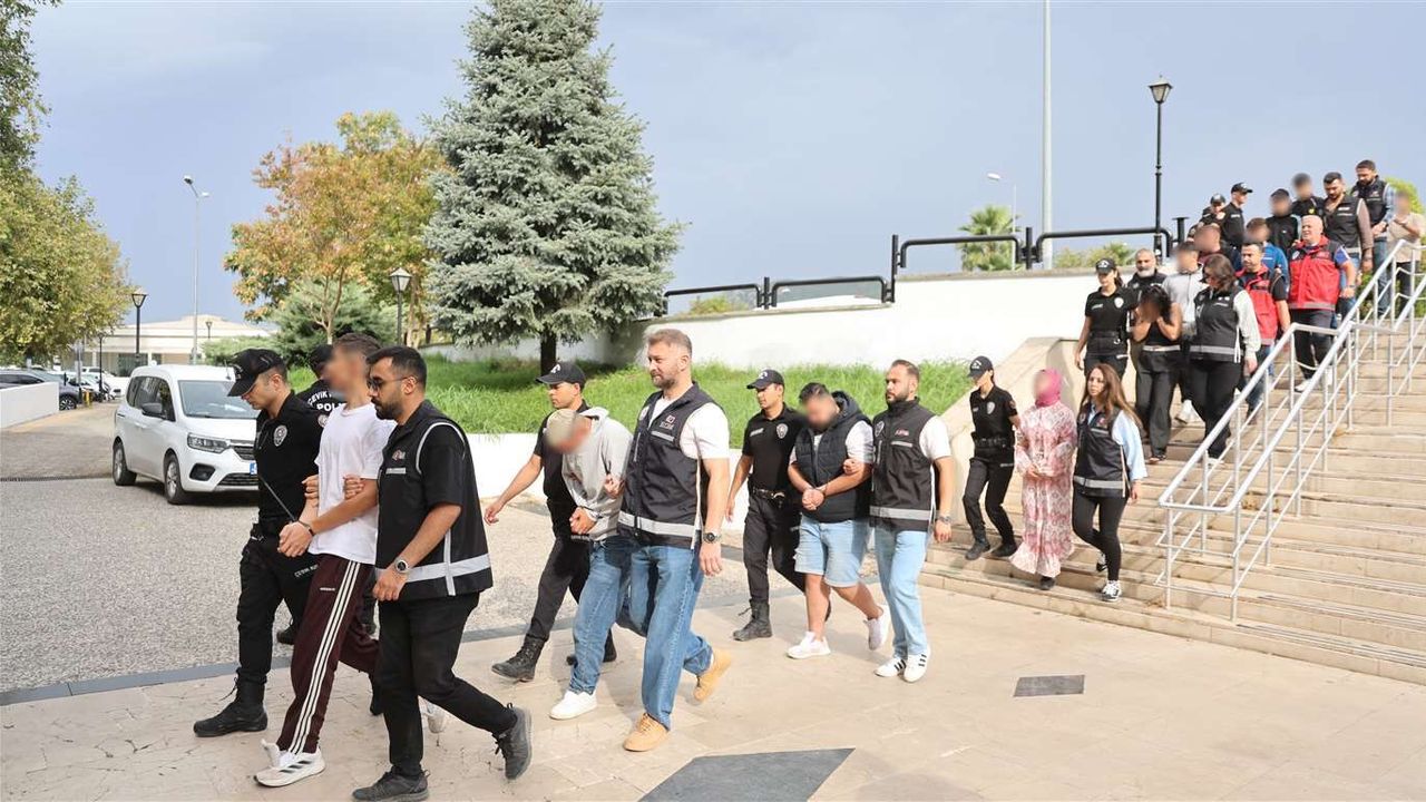 'Sokaklar güvende' operasyonunda 18 şüpheli tutuklandı