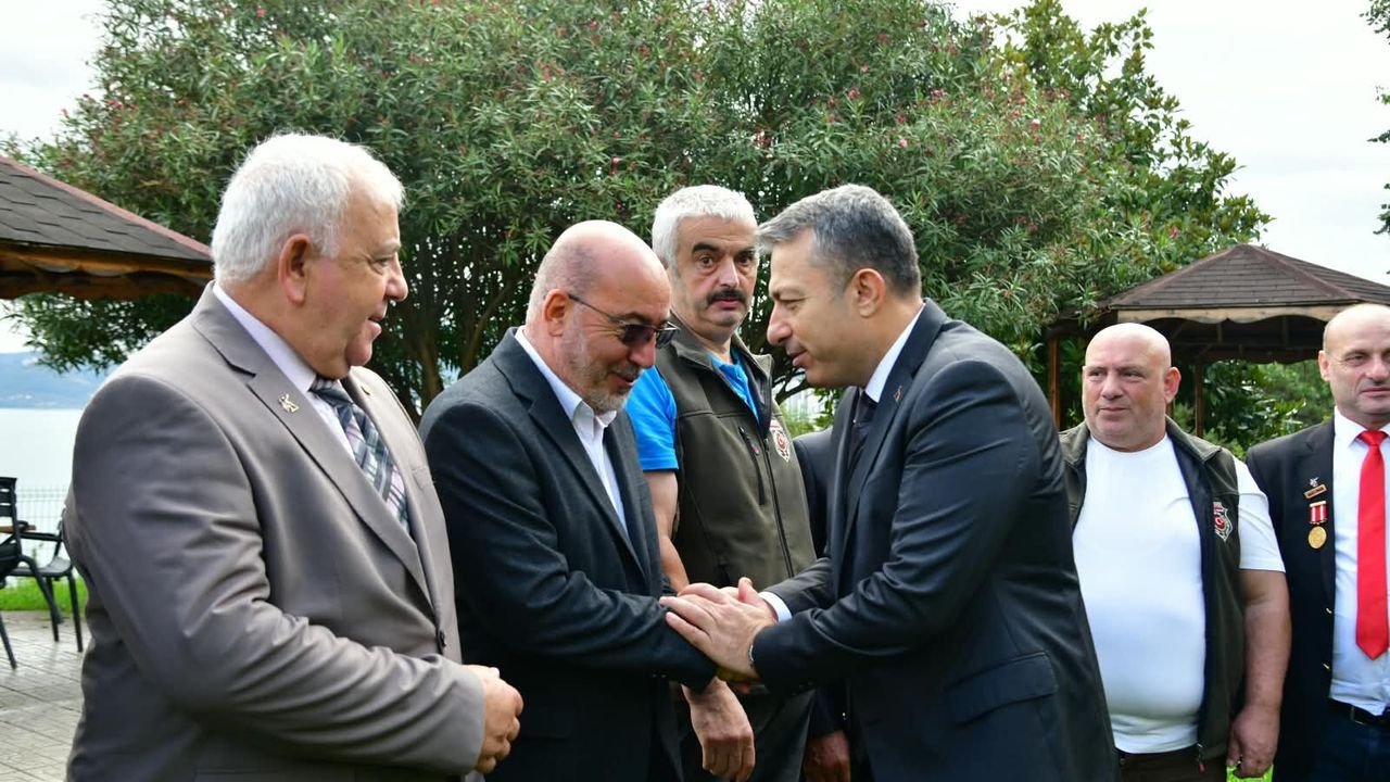 Şehit ve gazi dernekleriyle anlamlı buluşma