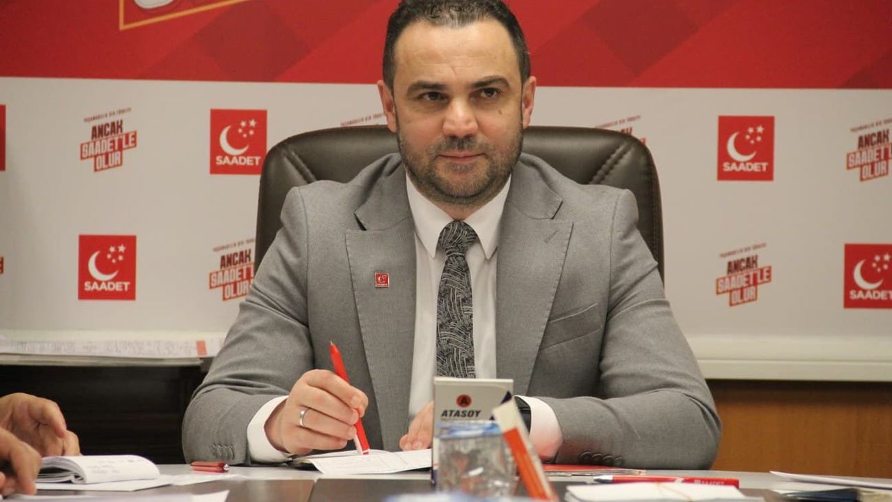Saadet Partisi Trabzon İl Başkanı Ahmet Muratoğlu: “Huzurlu okulun temeli ailede atılır; eğitim yalnızca sınav başarısın