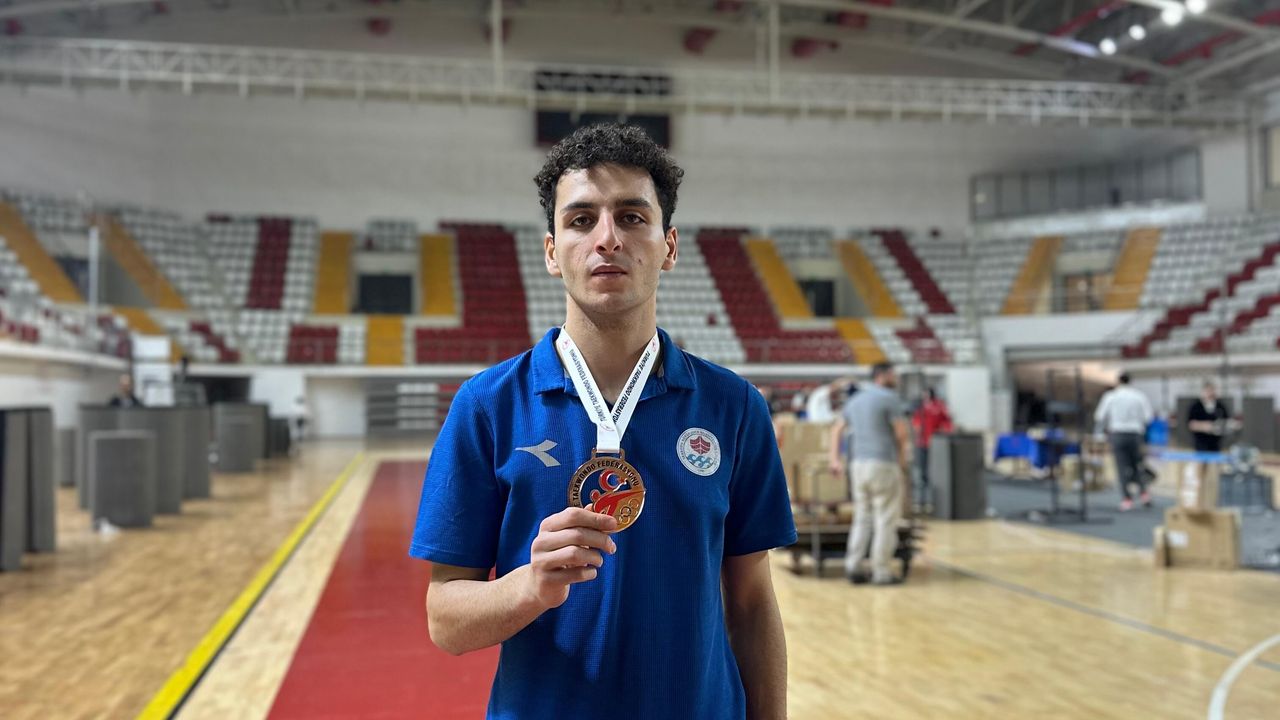 Trabzon Büyükşehir’in sporcuları madalyaları topladı