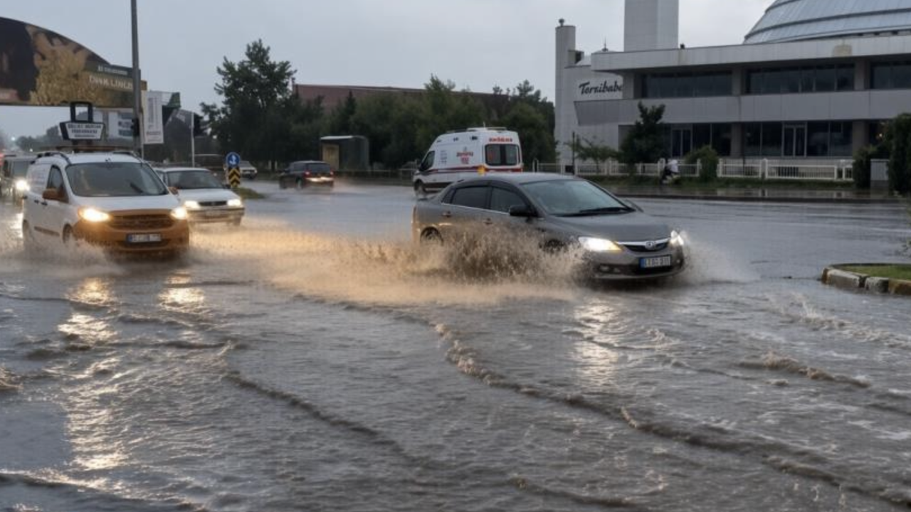 Erzincan’da sağanak yağış etkili oldu