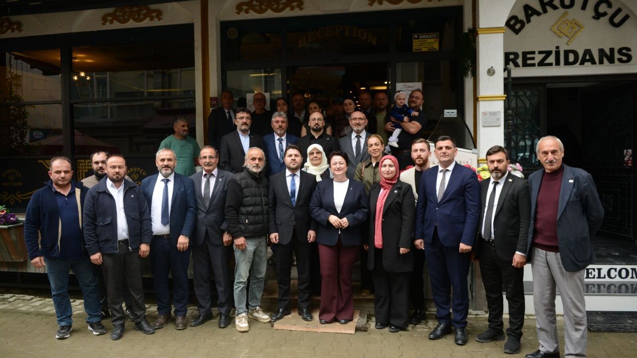 Anahtar Parti Trabzon’da muhtarlarla buluştu: “Yerel yönetimin gerçek fotoğrafını sahadan çekiyoruz”