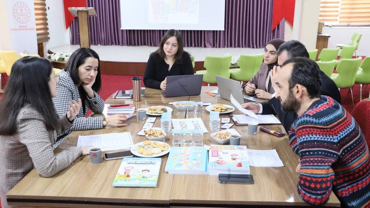 Bayburt’ta ’İngilizce Dil Eğitiminde Yenilikçi Çözme’ çalıştayı düzenlendi