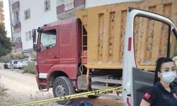 Hafriyat kamyonunun altında kalan çocuk hayatını kaybetti
