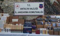 Manavgat’ta kaçak parfüm ve sigara operasyonu