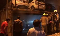 Ümraniye’de kapalı otoparkta çıkan yangında 5 araç yandı