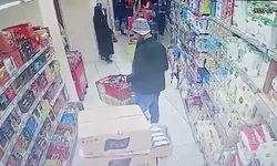 Sarıyer’deki market hırsızı, güvenlik kamerasına yansıdı