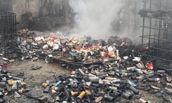 Gebze’deki temizlik malzemesi deposunda çıkan yangın kontrol altına alındı
