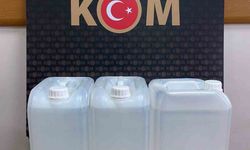 Motosikletin bagajından 15 litre kaçak alkol çıktı