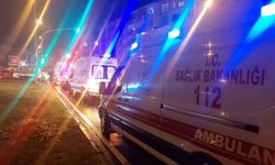 Seyir halindeki araca arkadan çarpıp kaçtı