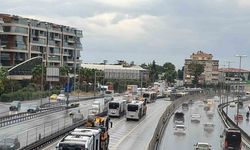Küçükçekmece’de metrobüsler çarpıştı: 4 yolcu hafif yaralandı