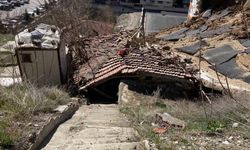 Ankara’da istinat duvarı gecekondunun üzerine çöktü