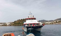Arızalanan yolcu teknesini KIYEM ekipleri kurtardı