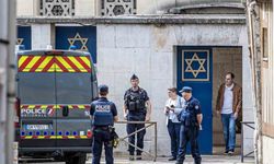 Fransa’da sinagogu yakmaya çalışan saldırgan polis tarafından öldürüldü